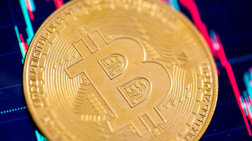 Der Kurs des Bitcoin rutscht deutlich ab.