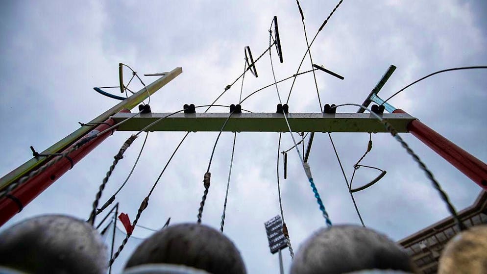 In the hammer throw, the ball attached to a chain with a handle has a weight of seven kilograms in men's competitions. (archive picture)