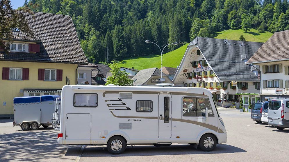 Der Schweizer Markt für neue Nutzfahrzeuge hat im vergangenen Jahr stagniert. Während schwere Lastwagen gefragt waren, ist der Camper-Boom vorbei. (Symbolbild)