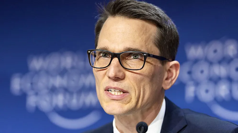 Martin Schlegel ha ribadito quanto espresso in occasione del recentissimo Forum economico mondiale a Davos (GR): non esclude che la BNS possa tornare ai tassi negativi, anche se alla banca centrale "non piacciono". (Immagine d'archivio del 23 gennaio)