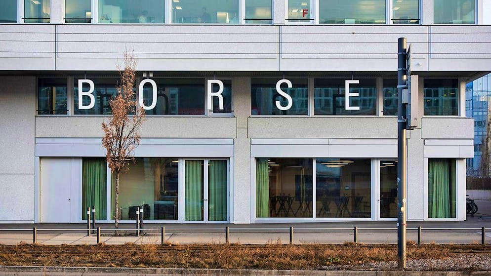 The Swiss stock market is currently showing a strong life of its own. Although the Chinese start-up Deepseek has at times triggered heavy losses on the US technology exchange and some European trading venues, the Swiss benchmark index SMI is currently continuing to rise. (archive picture)