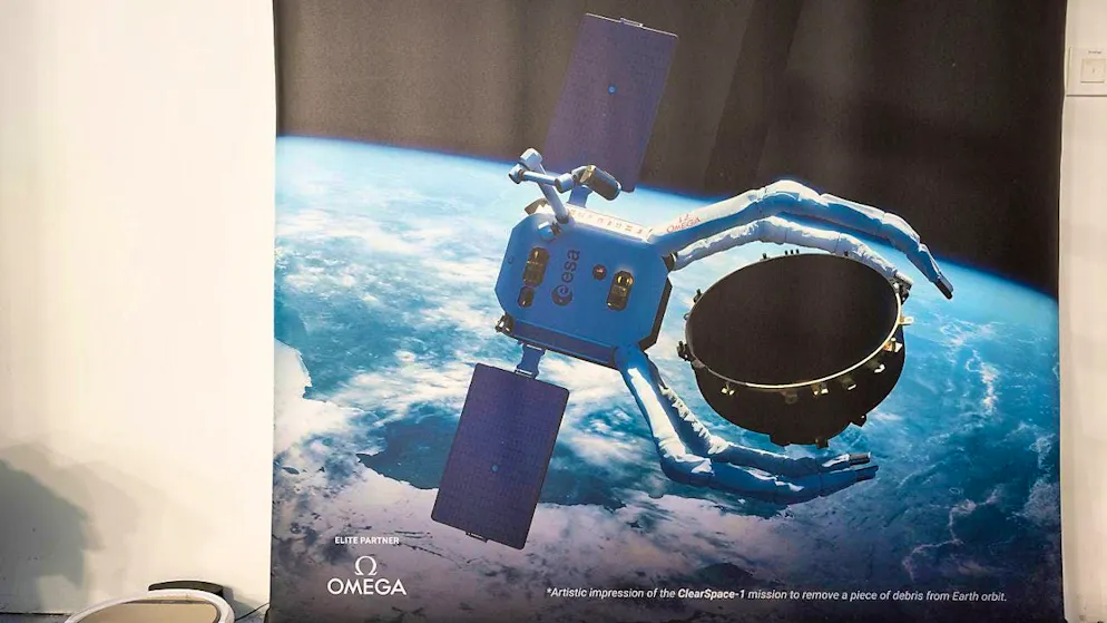 Start-up from Lausanne cleans up scrap in space - Gallery. This is what it should look like in the end.