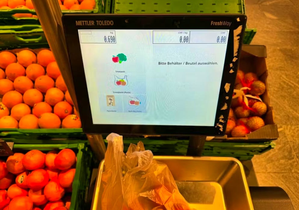 Les clients doivent désormais indiquer le type d'emballage utilisé, qu'il soit en plastique, en papier, en textile ou inexistant. (Photo d'illustration)