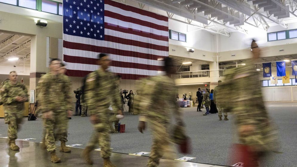 Forze armate. Trump firma l'ordine contro «l'estremismo di genere» nell'esercito