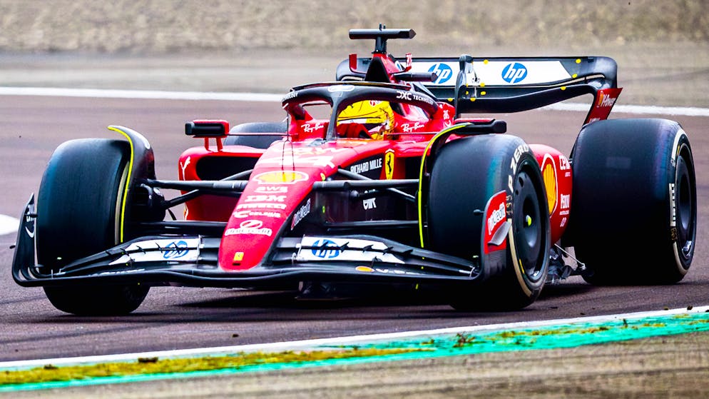 Lewis Hamilton est sorti indemne d'un accident mercredi sur le circuit de Barcelone.