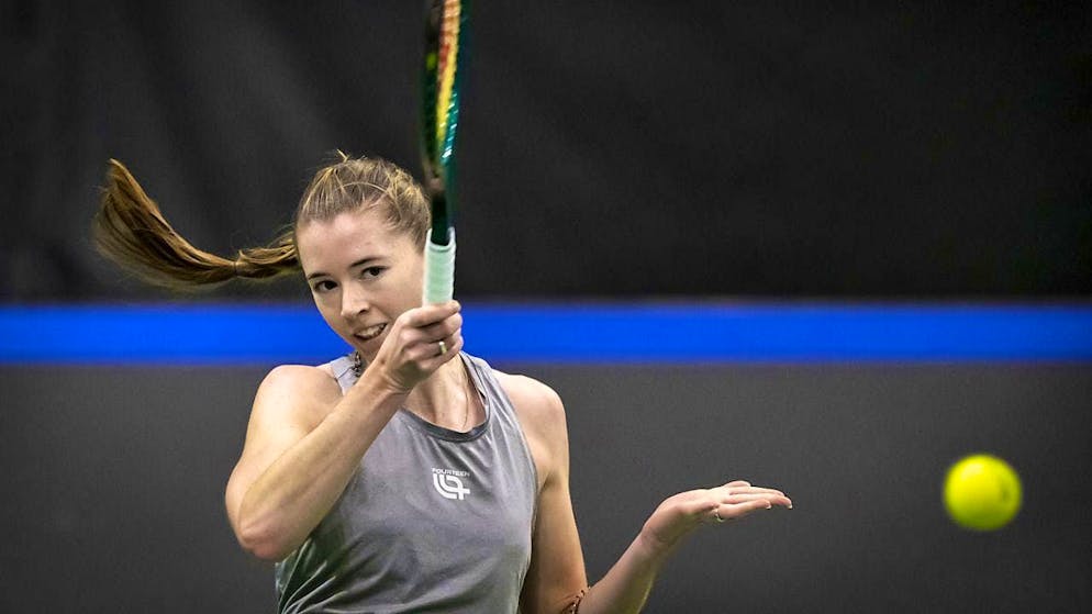 Out in the round of 16: Simona Waltert loses to Russia's Anna Kalinskaya in Singapore
