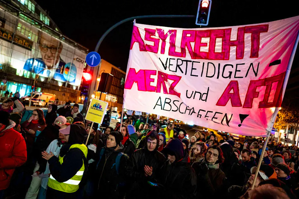 Migration vote leads to scandal - AfD celebrates - Gallery. Demonstration against the CDU in front of the party headquarters in Berlin. 