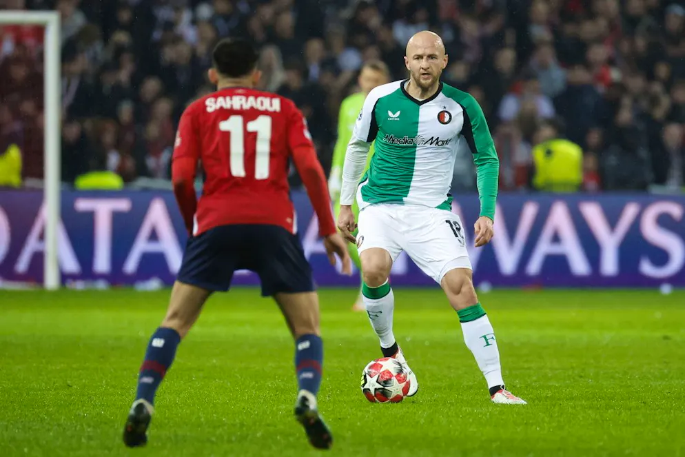 Feyenoords Gernot Trauner am Ball – höchste Gefahrenstufe für das eigene Tor.