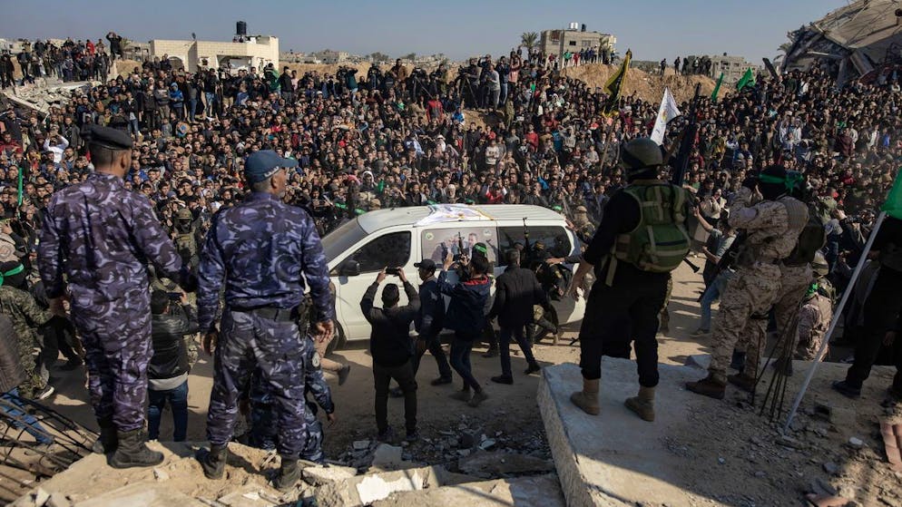 Guerra in Medio Oriente. Il rilascio degli ostaggi perde quasi il controllo, si scatena l'ira di Netanyahu