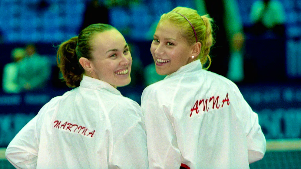 Compagne di tennis: Martina Hingis (a sinistra) ha fatto coppia con Anna Kournikova (a destra).