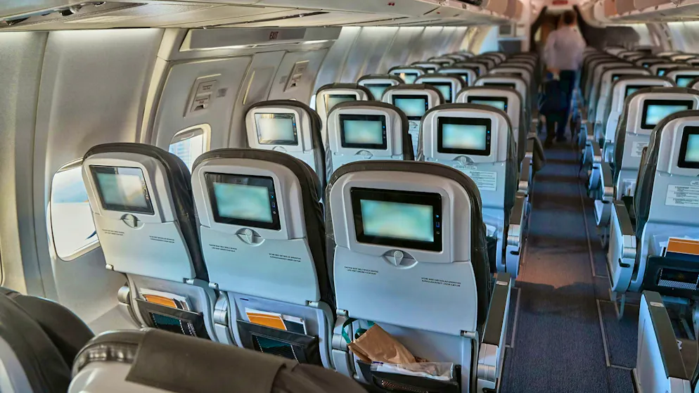 Ci sono posti a sedere su un aereo che sono più sicuri di altri in caso di emergenza?