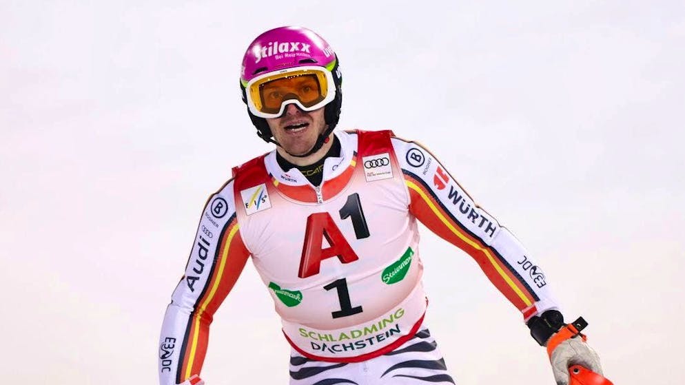 Linus Strasser is not satisfied after the 2nd slalom run in Schladming.