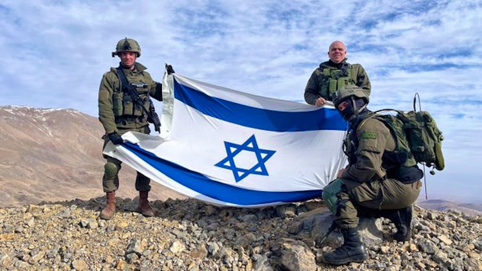 Israelische Soldaten besetzen am 8. Dezember den Hermon.