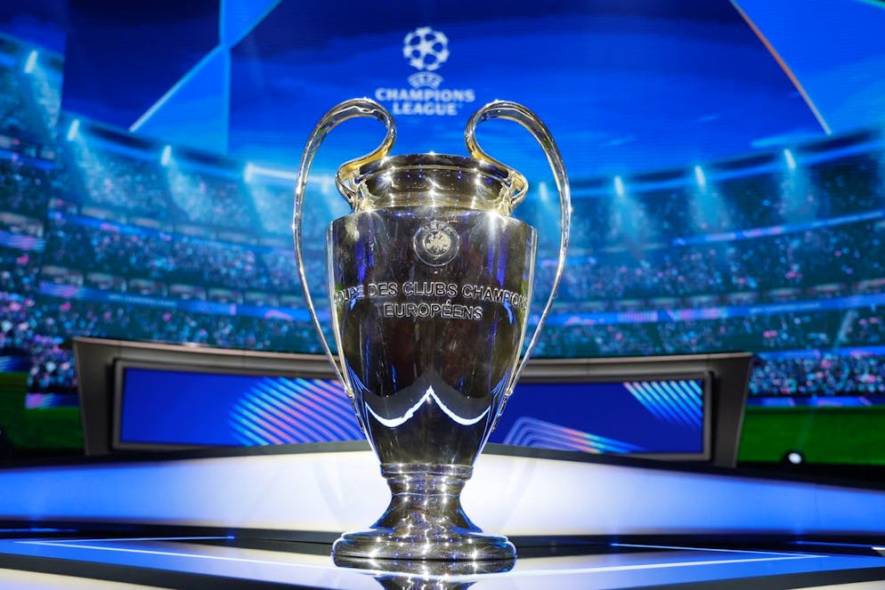La coppa dalle grandi orecchie, il desiderio di ogni squadra europea di calcio