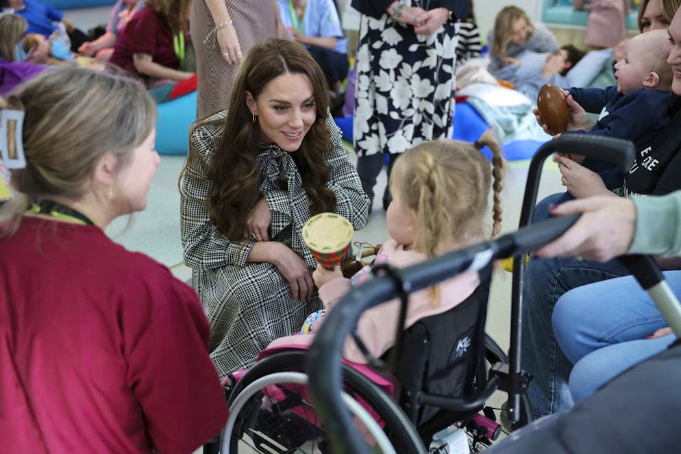 La principessa del Galles ha fatto una visita a sorpresa al Ty Hafan Children's Hospice, vicino a Cardif, segnando così un graduale ritorno ai doveri reali.