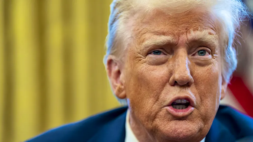 Donald Trump non molla la presa sui pesanti dazi promessi in campagna elettorale.