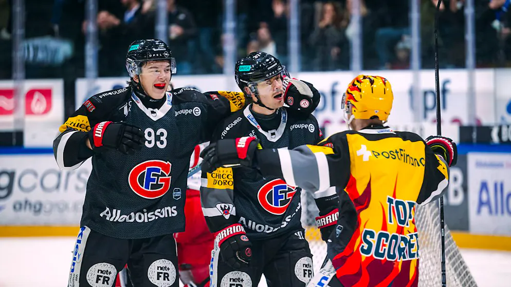 Lars Leuenberger baut am Rekord für die Ewigkeit - Gallery. Gottéron schlägt die Lakers 3:2 und punktet auch im 14. Spiel unter Lars Leuenberger