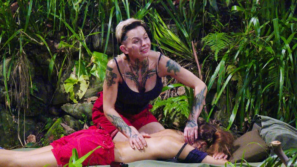 Edith Stehfest zeigte sich als Top-Masseurin. Nur Kochen will sie nicht. Sie trat deshalb in den Bruzzelstreik.