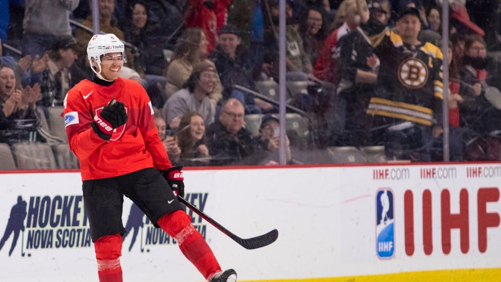 Rodwin Dionicio jubelt im Dress der Schweizer U20-Nationalmannschaft