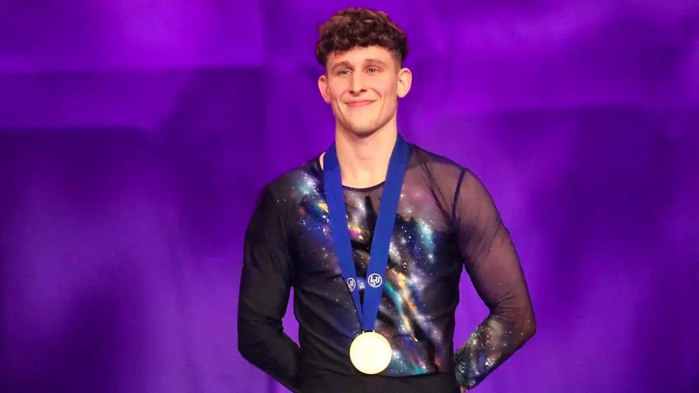 Lukas Britschgi beaming with the gold medal