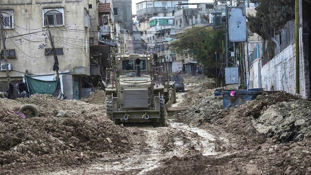 dpatopbilder - Israeli military bulldozers are destroying infrastructure in the West Bank. The Israeli army has launched a large-scale military operation. Photo: Nasser Ishtayeh/SOPA Images via ZUMA Press Wire/dpa