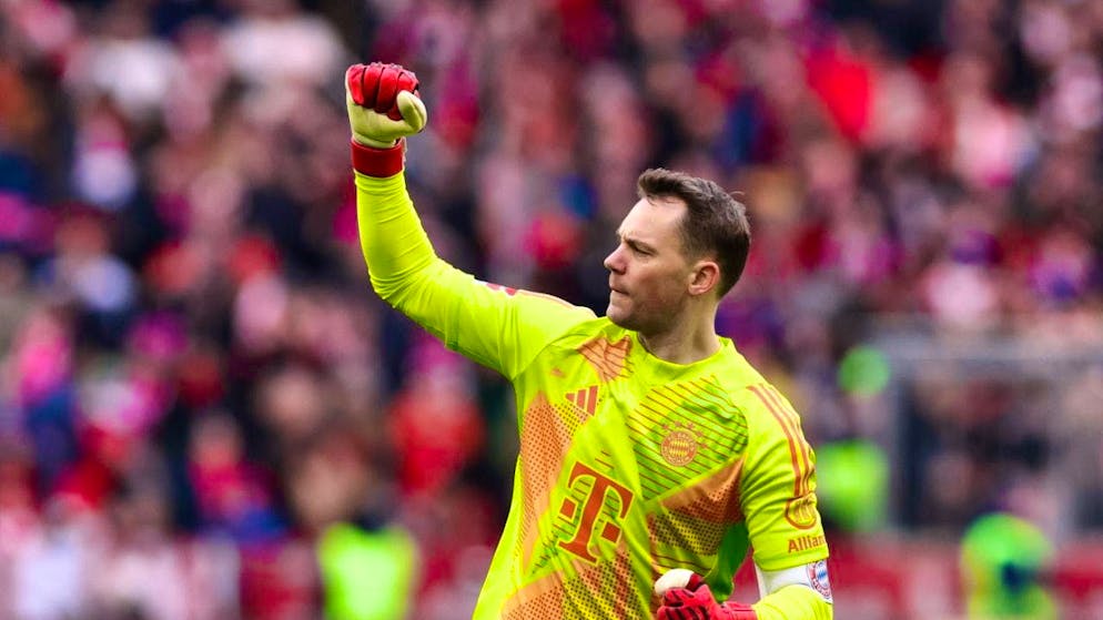 Manuel Neuer remains loyal to Bayern Munich for a 15th season