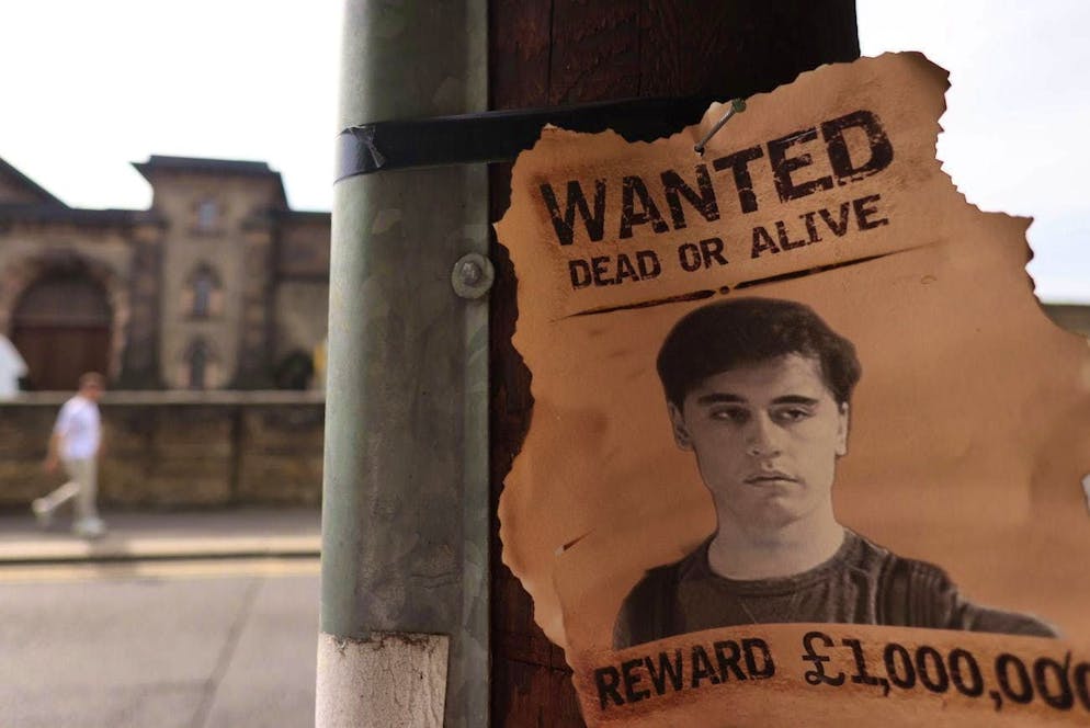 After his escape from Wandsworth prison in London, wanted posters are put up in search of the fugitive.