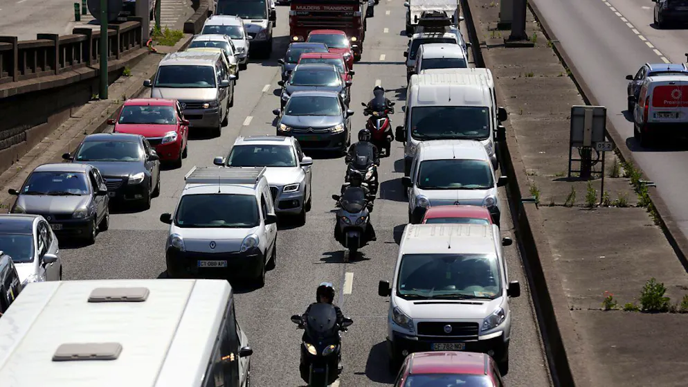 Die Regelung auf der Stadtautobahn ist Teil der Verkehrswende in Paris, mit der die Autonutzung zurückgedrängt werden soll. (Archivbild)