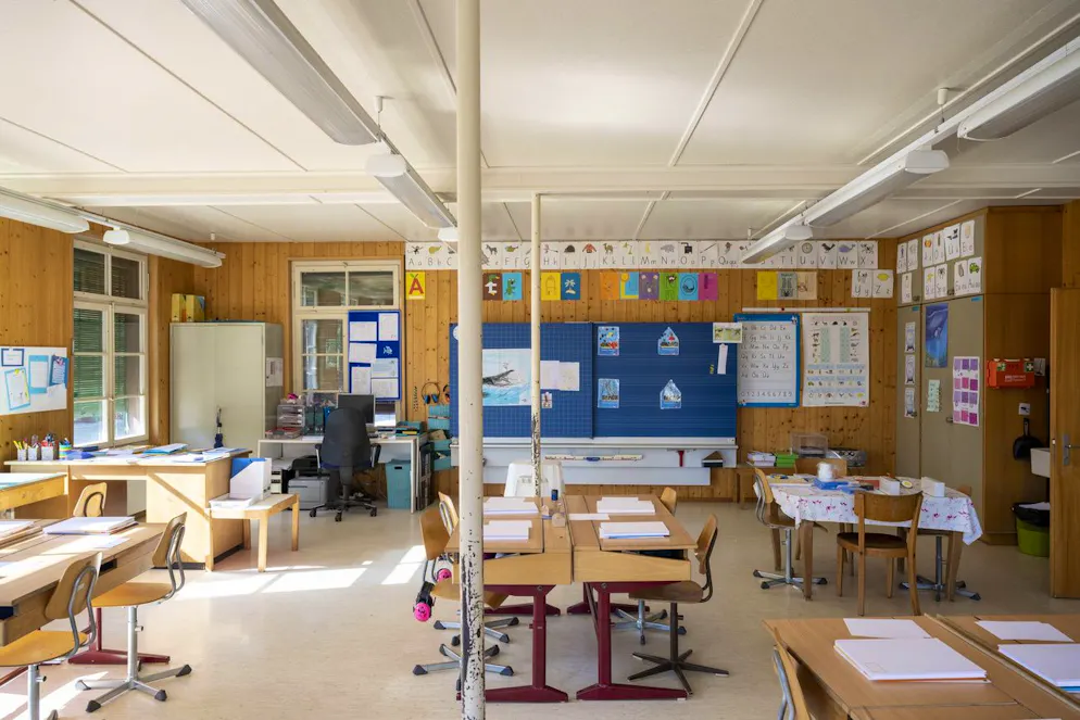 Im Kanton Zürich wirkt sich die aktuelle Grippewelle drastisch auf den Schulbetrieb aus.