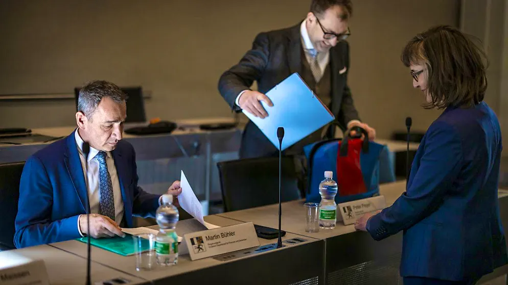 The Graubünden government will not pay whistleblower Quadroni any compensation, but will waive outstanding claims.