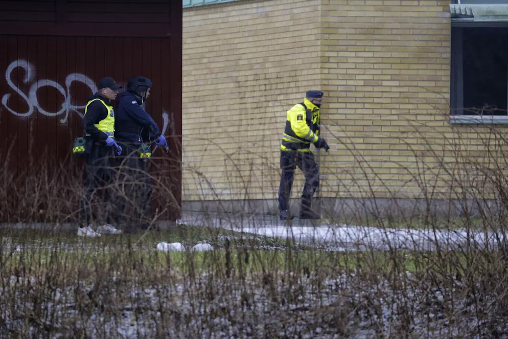 Polizei vor Ort in Örebro. 