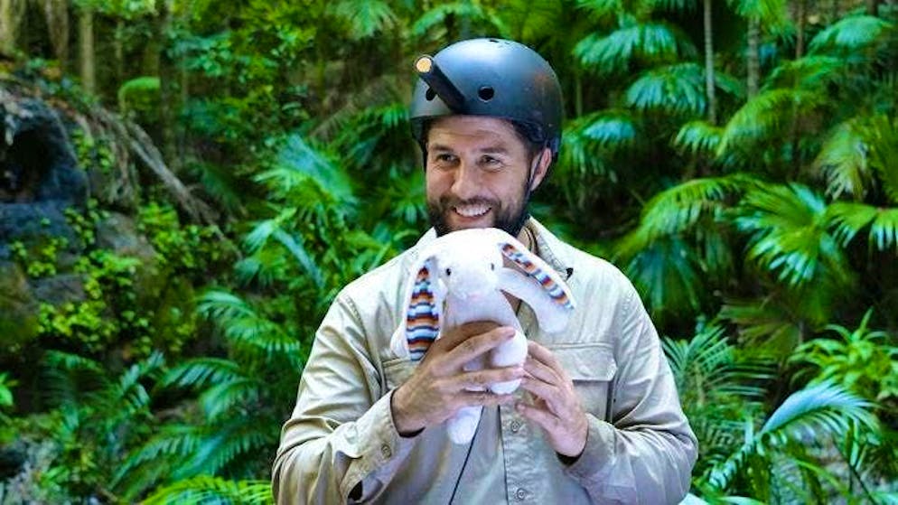 Day 11 in the jungle camp. Maurice Dzwiwak finally has his Schnuffel back.