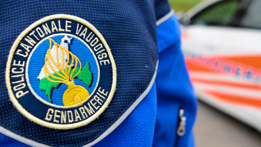 Laut der Kantonspolizei Waadt kam auf einer Baustelle in Blonay VD ein 26-jähriger Bauarbeiter ums Leben, als eine Baumaschine umkippte. (Symbolbild)