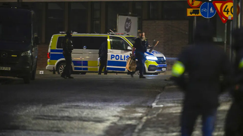 La fusillade dans un centre de formation pour adultes a fait une dizaine de morts.