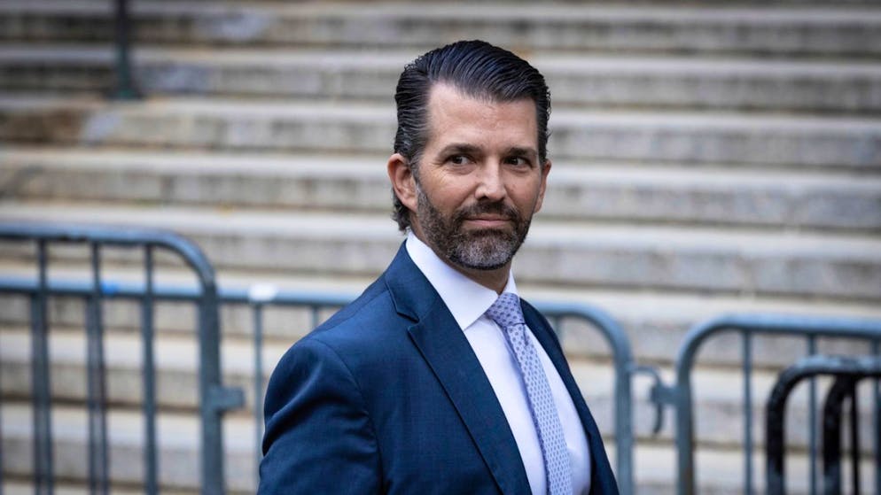 Secondo la denuncia, Donald Trump jr. avrebbe abbattuto degli uccelli protetti, compiendo un reato di natura penale.