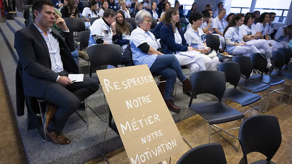 Faute de réponse du Conseil d'Etat fribourgeois, l’assemblée générale des techniciens en radiologie médicale de l'HFR a décidé mardi à l’unanimité de prolonger le mouvement de grève.