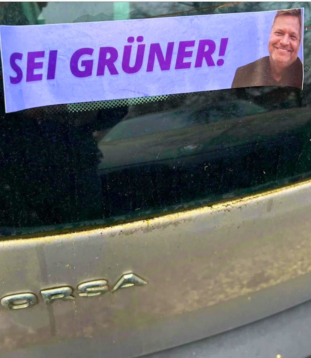 Police in Germany are investigating the suspicion that a Russian secret service is behind a series of acts of sabotage against cars in several federal states.