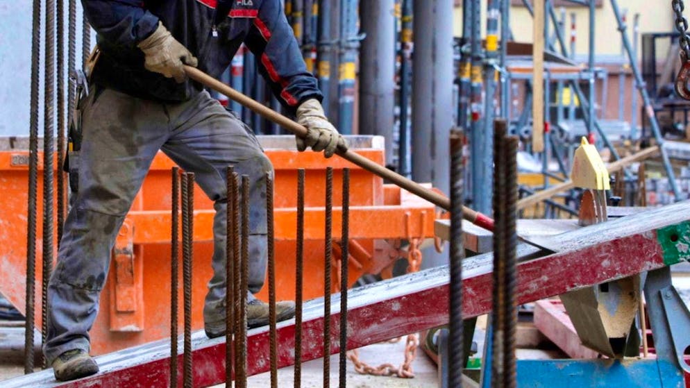 Business situation in industry and construction deteriorates again according to KOF survey from January (symbolic image)