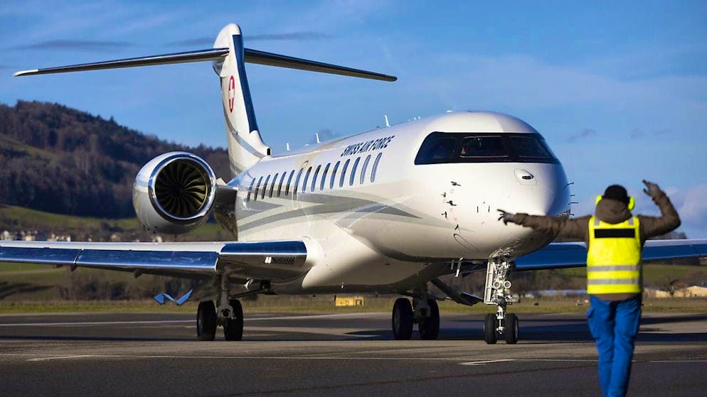 Significantly larger than the previous Federal Council jet: the Bombardier Global 7500 at the presentation at Bern-Belp Airport at the end of January.