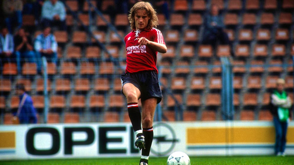 Did Vlado Kasalo deliberately score own goals?