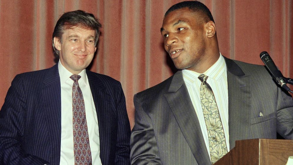 In un immagine del 1988 si vedono Mike Tyson e Donald Trump