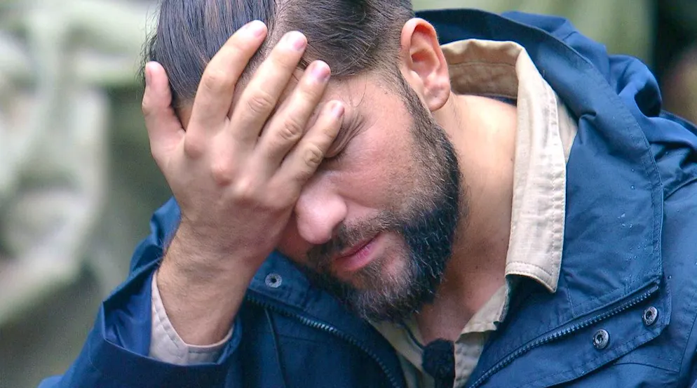 Dschungelcamp Tag 12. Ein Löwe am Boden. Im RTL-Dschungelcamp haderte Maurice mit sich, weil er am Vortag die zweitwenigsten Stimmen bekommen hatte. 