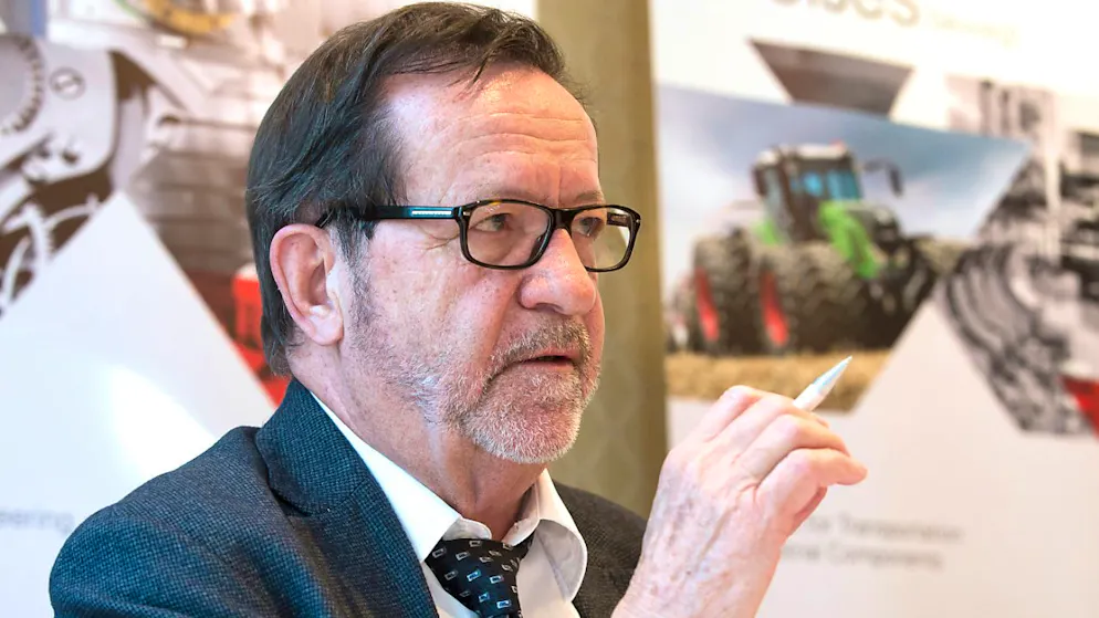 Der Unternehmer und Investor Walter Fust ist am Dienstag nach kurzer Krankheit verstorben. Dies teilte seine Familie am Donnerstag mit. Fust wurde 84 Jahre alt. (Im Bild Walter Fust an einer Medienkonferenz im Jahr 2015)