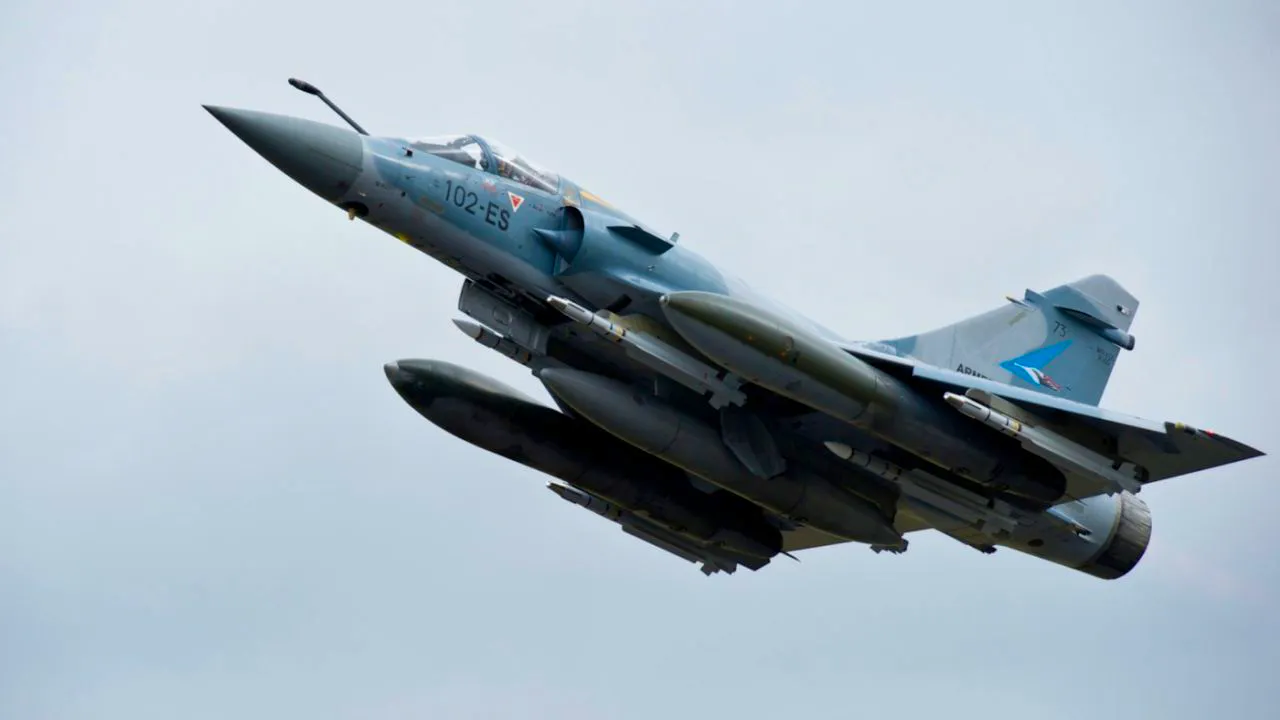 Frankreich. Erste französische Mirage-Kampfjets in Ukraine angekommen