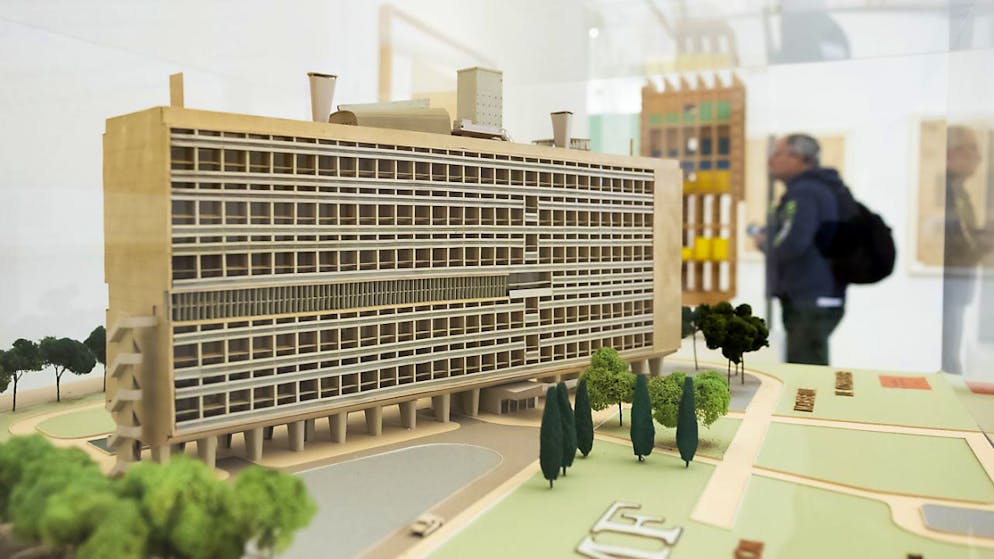 Le Centre Paul Klee de Berne sur les traces de Le Corbusier - Gallery. Dans l'exposition, le visiteur peut admirer la maquette originale de l'"Unité d'habitation", un projet architectural de Le Corbusier réalisé à Marseille.