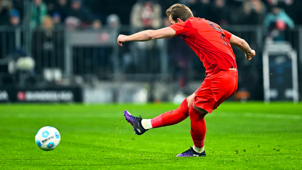 Eine Bank vom Elfmeterpunkt: Harry Kane.