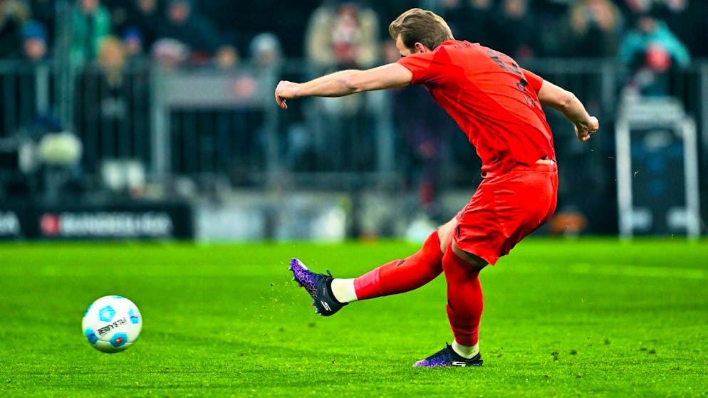A bench from the penalty spot: Harry Kane.