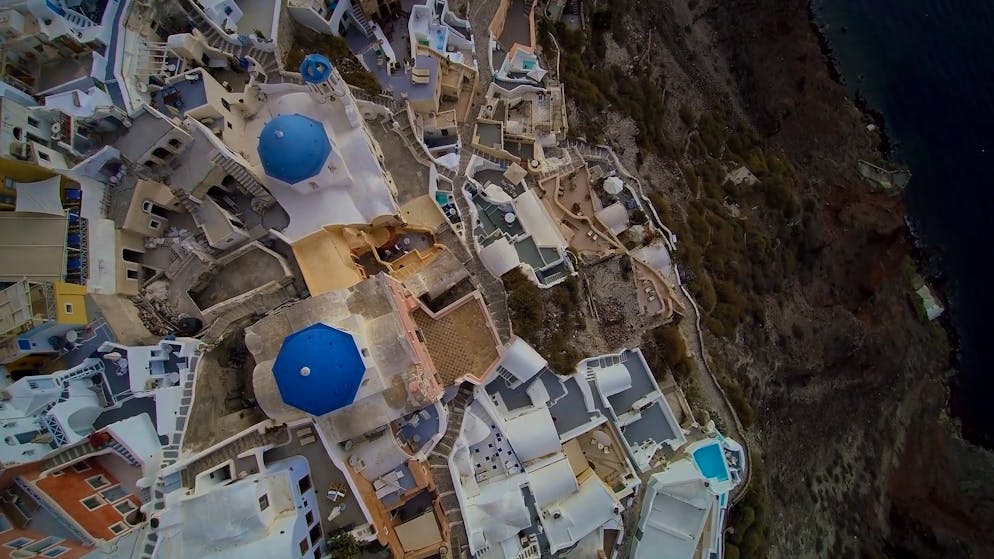 Danger from the depths. What is really behind the mysterious quakes on Santorini?