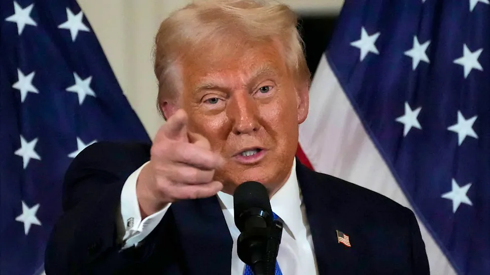 US-Präsident Donald Trump spricht bei einem Abendessen mit Republikanern im Senat in Mar-a-Lago. Foto: Ben Curtis/AP/dpa