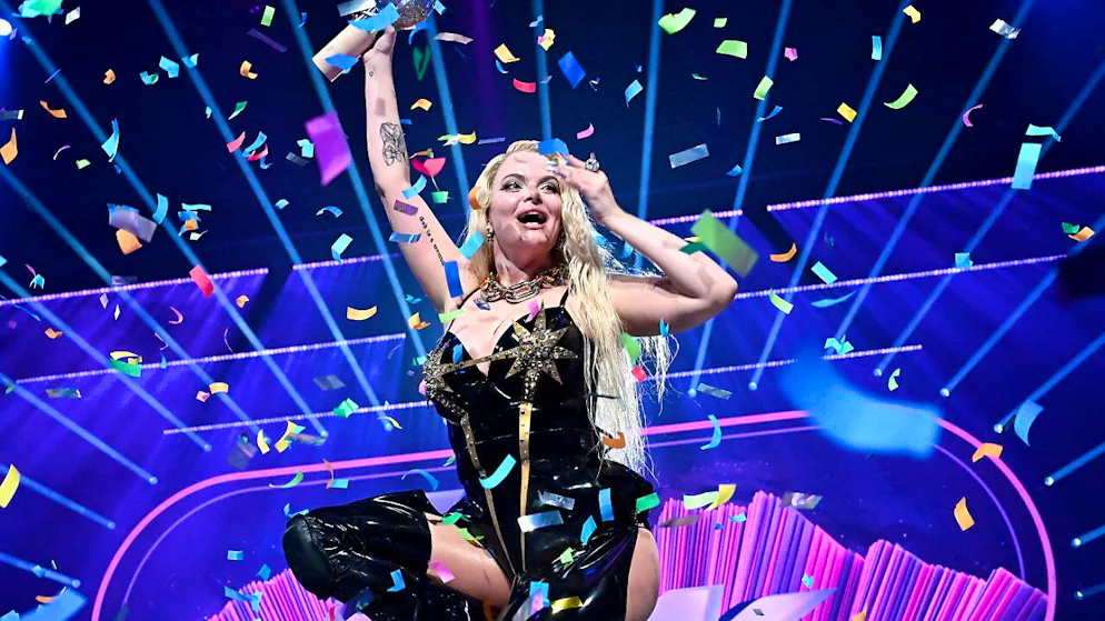 Erika Vikman feiert den Sieg des UMK-Finales. Foto: Jussi Nukari/Lehtikuva/dpa